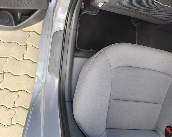 Синій Хендай Ioniq, об'ємом двигуна 0 л та пробігом 57 тис. км за 16600 $, фото 35 на Automoto.ua