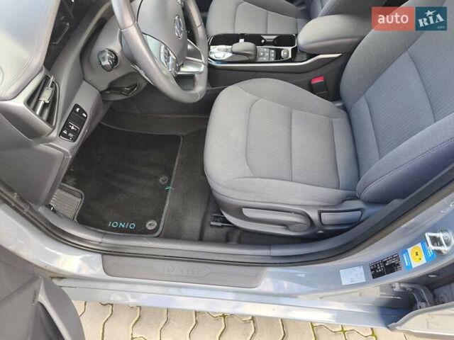 Синій Хендай Ioniq, об'ємом двигуна 0 л та пробігом 57 тис. км за 16600 $, фото 38 на Automoto.ua
