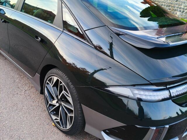 Зеленый Хендай Ioniq, объемом двигателя 0 л и пробегом 13 тыс. км за 629 $, фото 11 на Automoto.ua