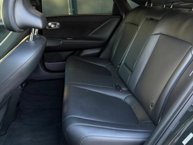 Зелений Хендай Ioniq, об'ємом двигуна 0 л та пробігом 41 тис. км за 25200 $, фото 7 на Automoto.ua