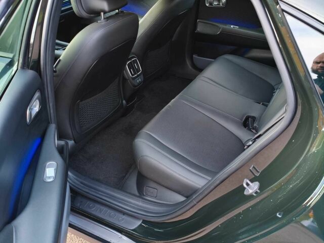 Зеленый Хендай Ioniq, объемом двигателя 0 л и пробегом 13 тыс. км за 629 $, фото 7 на Automoto.ua