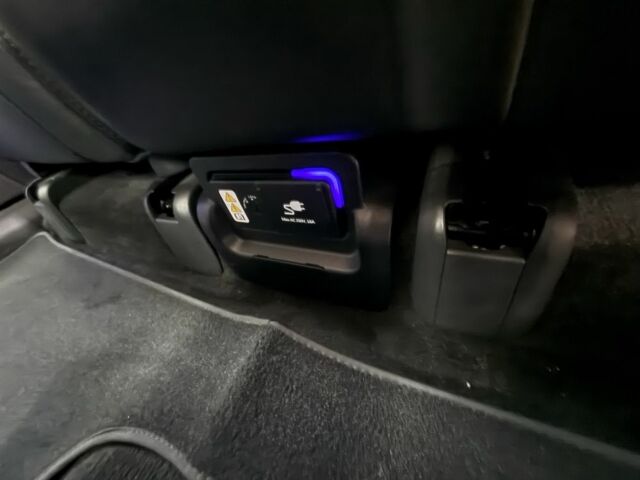 Зелений Хендай Ioniq, об'ємом двигуна 0 л та пробігом 62 тис. км за 31000 $, фото 12 на Automoto.ua