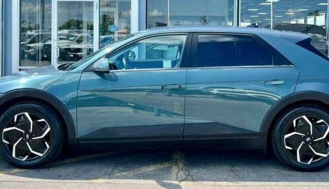Зеленый Хендай Ioniq, объемом двигателя 0 л и пробегом 35 тыс. км за 16100 $, фото 2 на Automoto.ua