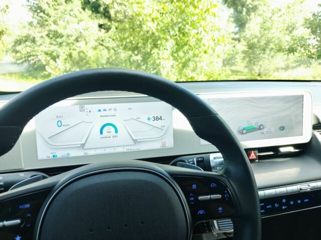 Зеленый Хендай Ioniq, объемом двигателя 0 л и пробегом 7 тыс. км за 26500 $, фото 5 на Automoto.ua