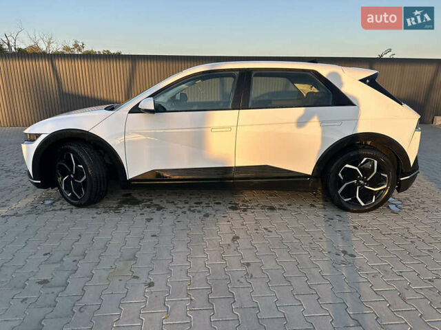 Білий Хендай Ioniq 5, об'ємом двигуна 0 л та пробігом 27 тис. км за 22000 $, фото 3 на Automoto.ua