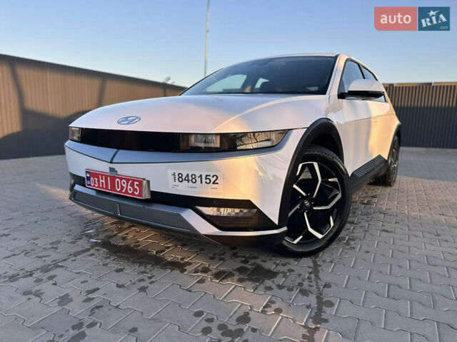 Білий Хендай Ioniq 5, об'ємом двигуна 0 л та пробігом 27 тис. км за 22000 $, фото 2 на Automoto.ua