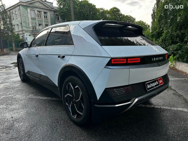 Белый Хендай Ioniq 5, объемом двигателя 0 л и пробегом 81 тыс. км за 24690 $, фото 5 на Automoto.ua