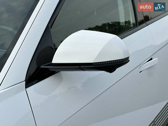 Білий Хендай Ioniq 5, об'ємом двигуна 0 л та пробігом 35 тис. км за 35399 $, фото 44 на Automoto.ua
