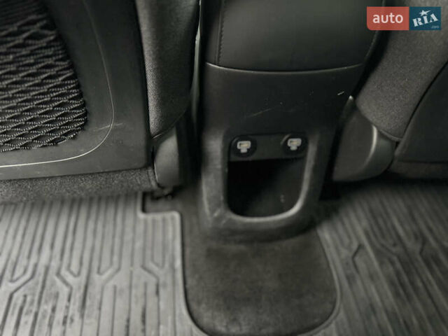 Білий Хендай Ioniq 5, об'ємом двигуна 0 л та пробігом 137 тис. км за 23999 $, фото 26 на Automoto.ua