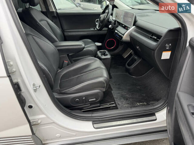 Білий Хендай Ioniq 5, об'ємом двигуна 0 л та пробігом 137 тис. км за 23999 $, фото 38 на Automoto.ua