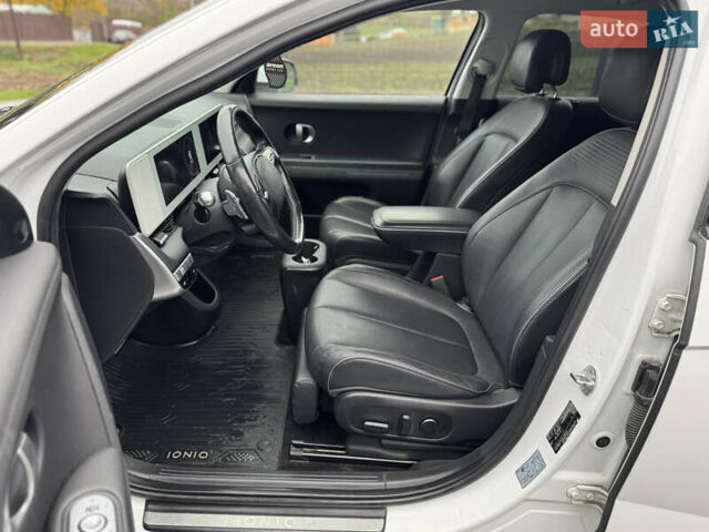 Білий Хендай Ioniq 5, об'ємом двигуна 0 л та пробігом 137 тис. км за 23999 $, фото 9 на Automoto.ua
