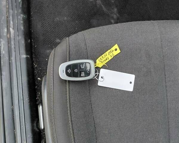 Белый Хендай Ioniq 5, объемом двигателя 0 л и пробегом 77 тыс. км за 15500 $, фото 11 на Automoto.ua