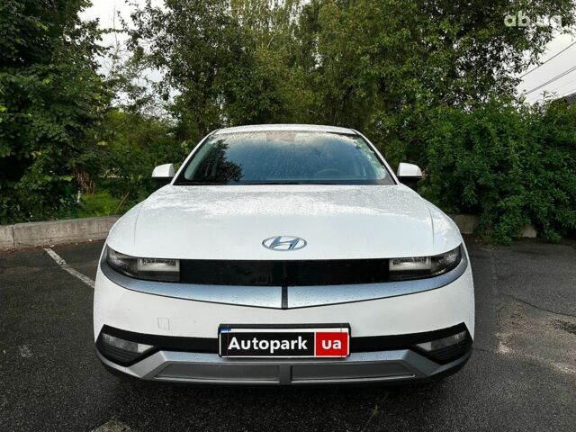 Белый Хендай Ioniq 5, объемом двигателя 0 л и пробегом 81 тыс. км за 24690 $, фото 1 на Automoto.ua
