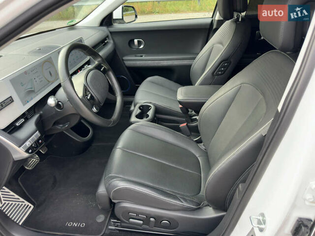 Білий Хендай Ioniq 5, об'ємом двигуна 0 л та пробігом 35 тис. км за 35399 $, фото 72 на Automoto.ua