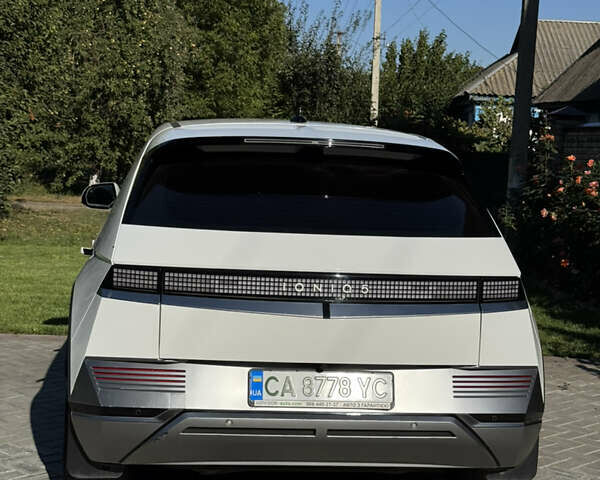 Белый Хендай Ioniq 5, объемом двигателя 0 л и пробегом 118 тыс. км за 26500 $, фото 9 на Automoto.ua