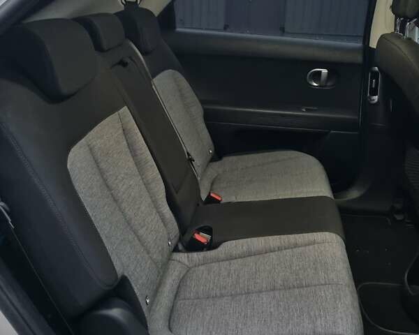 Білий Хендай Ioniq 5, об'ємом двигуна 0 л та пробігом 162 тис. км за 23900 $, фото 10 на Automoto.ua