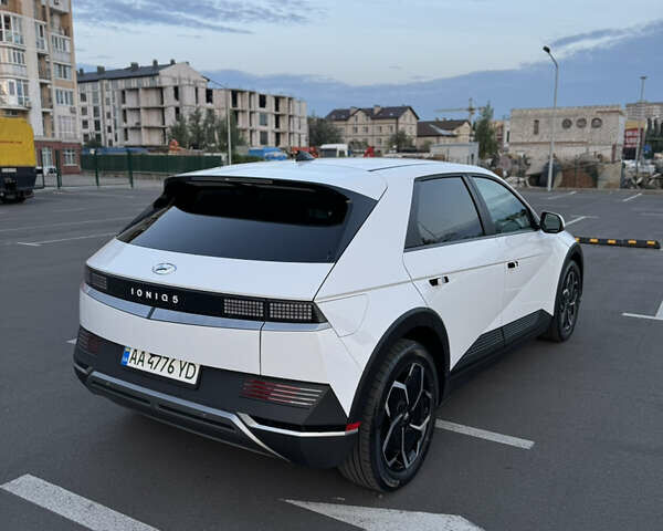 Белый Хендай Ioniq 5, объемом двигателя 0 л и пробегом 44 тыс. км за 26400 $, фото 14 на Automoto.ua