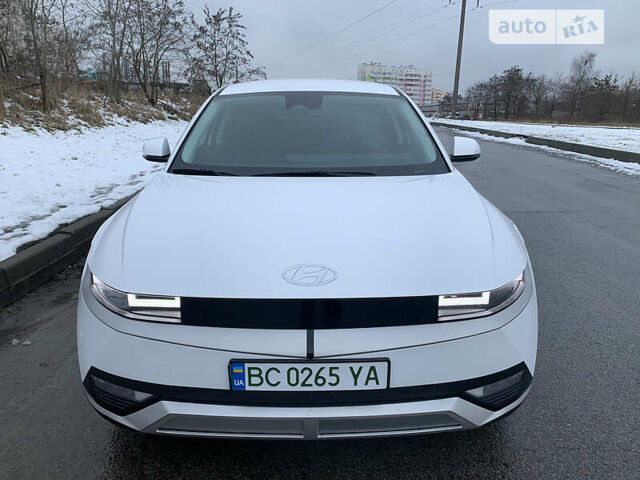 Білий Хендай Ioniq 5, об'ємом двигуна 0 л та пробігом 3 тис. км за 45500 $, фото 6 на Automoto.ua