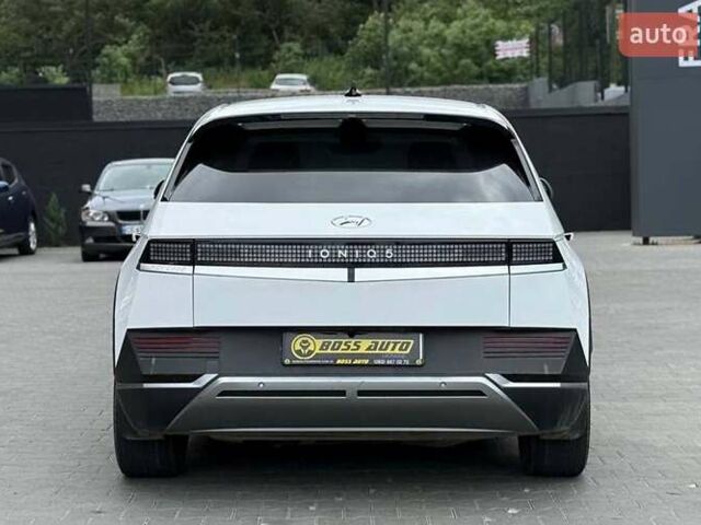 Білий Хендай Ioniq 5, об'ємом двигуна 0 л та пробігом 78 тис. км за 26000 $, фото 4 на Automoto.ua
