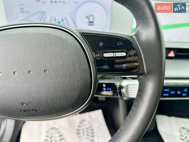 Белый Хендай Ioniq 5, объемом двигателя 0 л и пробегом 42 тыс. км за 29999 $, фото 50 на Automoto.ua