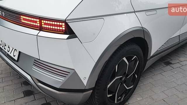 Белый Хендай Ioniq 5, объемом двигателя 0 л и пробегом 178 тыс. км за 23300 $, фото 19 на Automoto.ua