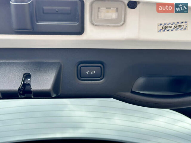 Белый Хендай Ioniq 5, объемом двигателя 0 л и пробегом 42 тыс. км за 29500 $, фото 26 на Automoto.ua