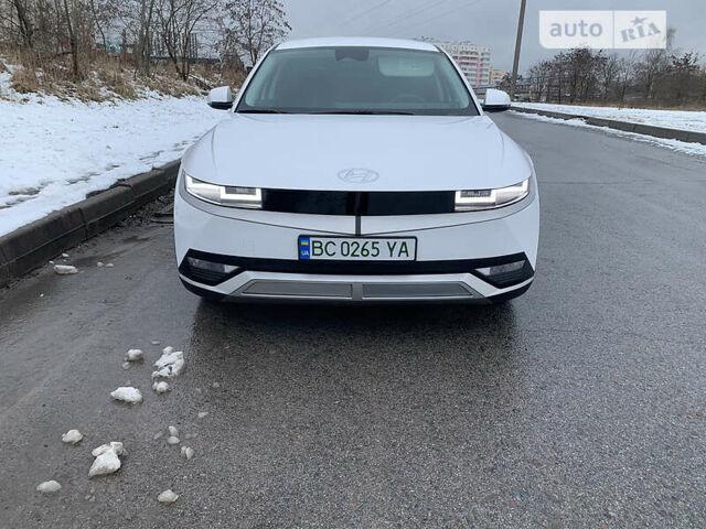 Білий Хендай Ioniq 5, об'ємом двигуна 0 л та пробігом 3 тис. км за 45500 $, фото 1 на Automoto.ua