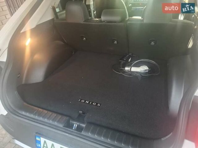 Білий Хендай Ioniq 5, об'ємом двигуна 0 л та пробігом 40 тис. км за 26200 $, фото 12 на Automoto.ua
