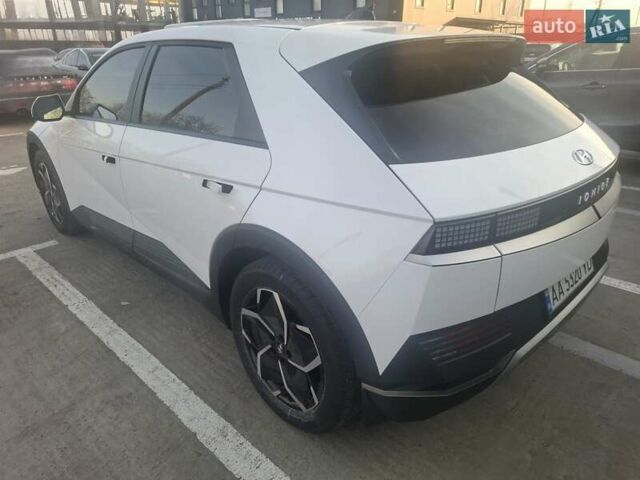 Білий Хендай Ioniq 5, об'ємом двигуна 0 л та пробігом 40 тис. км за 26200 $, фото 2 на Automoto.ua