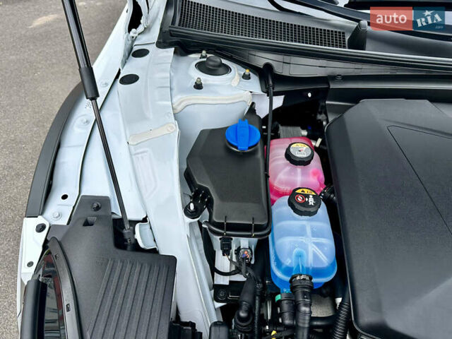 Белый Хендай Ioniq 5, объемом двигателя 0 л и пробегом 42 тыс. км за 29500 $, фото 69 на Automoto.ua