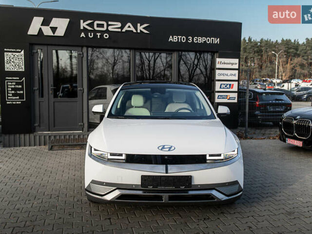 Белый Хендай Ioniq 5, объемом двигателя 0 л и пробегом 32 тыс. км за 34200 $, фото 30 на Automoto.ua