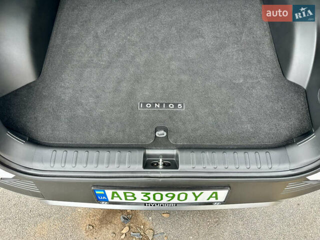 Белый Хендай Ioniq 5, объемом двигателя 0 л и пробегом 42 тыс. км за 29999 $, фото 35 на Automoto.ua