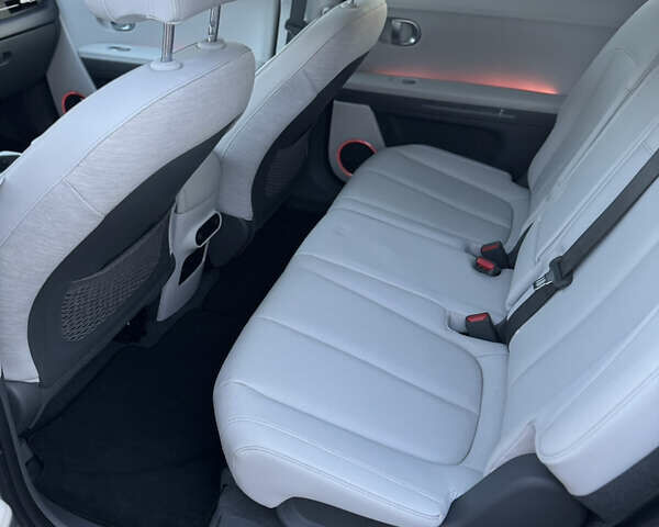 Белый Хендай Ioniq 5, объемом двигателя 0 л и пробегом 44 тыс. км за 26400 $, фото 16 на Automoto.ua