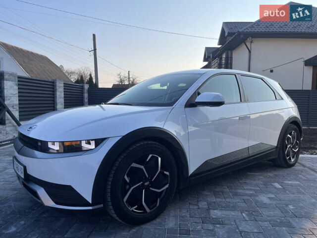 Белый Хендай Ioniq 5, объемом двигателя 0 л и пробегом 96 тыс. км за 22500 $, фото 19 на Automoto.ua