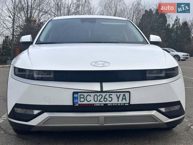 Белый Хендай Ioniq 5, объемом двигателя 0 л и пробегом 71 тыс. км за 23900 $, фото 19 на Automoto.ua