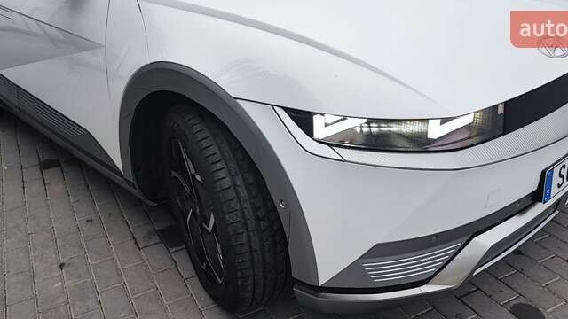 Белый Хендай Ioniq 5, объемом двигателя 0 л и пробегом 178 тыс. км за 23300 $, фото 12 на Automoto.ua