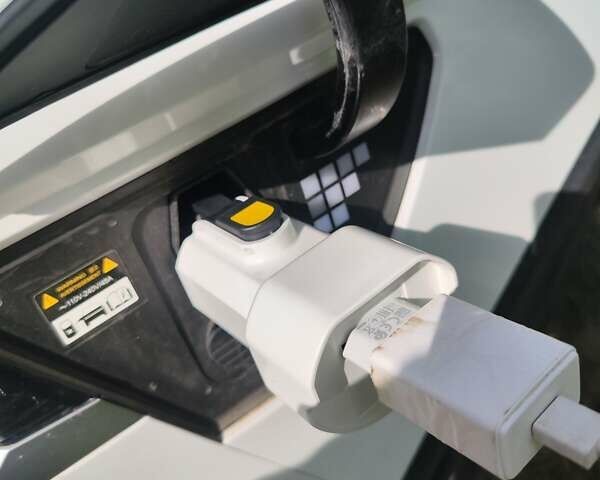 Білий Хендай Ioniq 5, об'ємом двигуна 0 л та пробігом 94 тис. км за 24500 $, фото 5 на Automoto.ua