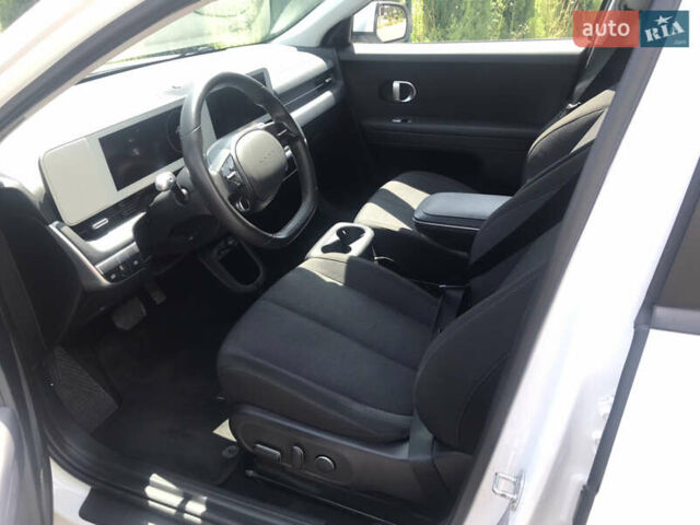 Білий Хендай Ioniq 5, об'ємом двигуна 0 л та пробігом 89 тис. км за 26900 $, фото 6 на Automoto.ua