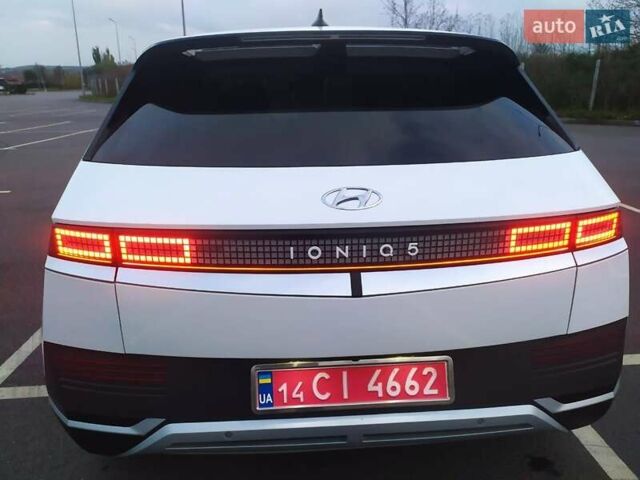 Белый Хендай Ioniq 5, объемом двигателя 0 л и пробегом 81 тыс. км за 23900 $, фото 25 на Automoto.ua