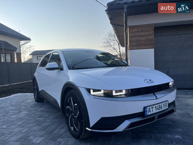 Белый Хендай Ioniq 5, объемом двигателя 0 л и пробегом 96 тыс. км за 22500 $, фото 23 на Automoto.ua