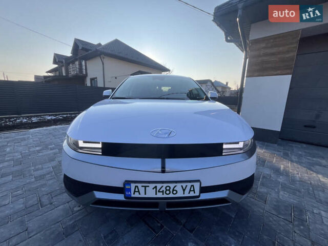 Белый Хендай Ioniq 5, объемом двигателя 0 л и пробегом 96 тыс. км за 22500 $, фото 16 на Automoto.ua