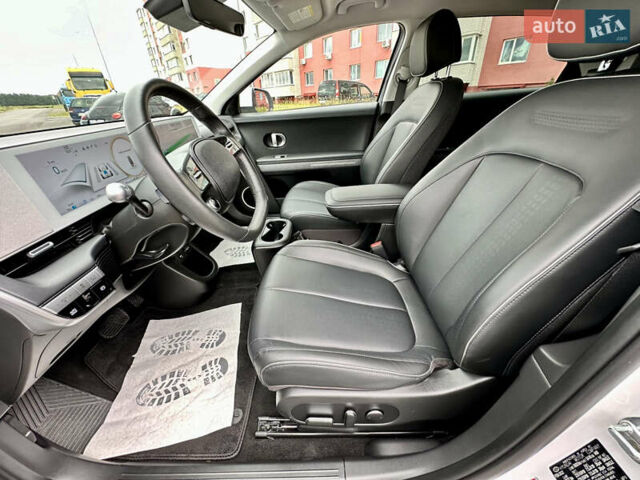 Белый Хендай Ioniq 5, объемом двигателя 0 л и пробегом 42 тыс. км за 29500 $, фото 39 на Automoto.ua
