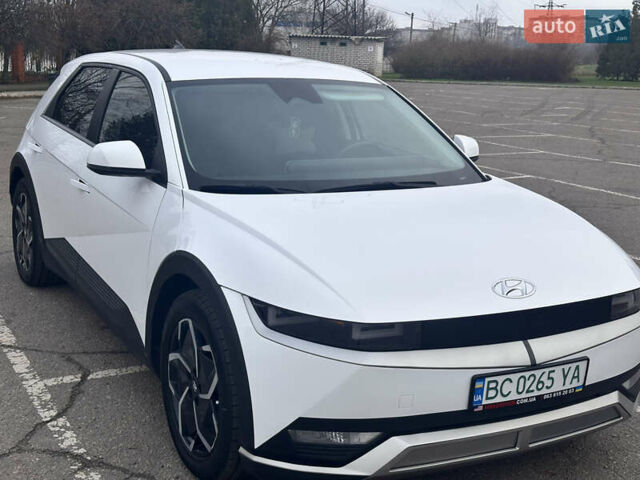 Белый Хендай Ioniq 5, объемом двигателя 0 л и пробегом 71 тыс. км за 23900 $, фото 16 на Automoto.ua
