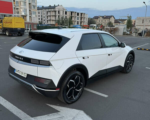 Белый Хендай Ioniq 5, объемом двигателя 0 л и пробегом 44 тыс. км за 26400 $, фото 12 на Automoto.ua