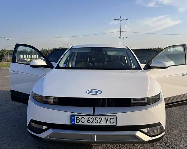 Білий Хендай Ioniq 5, об'ємом двигуна 0 л та пробігом 68 тис. км за 23600 $, фото 4 на Automoto.ua