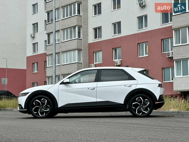 Белый Хендай Ioniq 5, объемом двигателя 0 л и пробегом 42 тыс. км за 29500 $, фото 23 на Automoto.ua