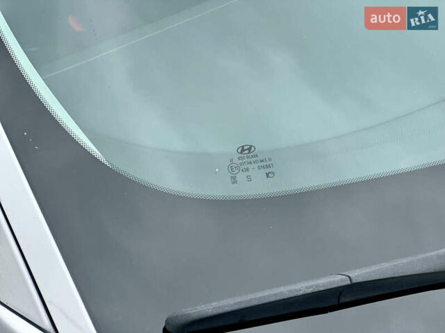 Белый Хендай Ioniq 5, объемом двигателя 0 л и пробегом 42 тыс. км за 29500 $, фото 17 на Automoto.ua