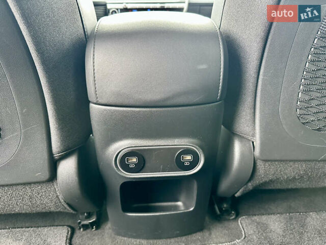 Белый Хендай Ioniq 5, объемом двигателя 0 л и пробегом 42 тыс. км за 29500 $, фото 58 на Automoto.ua