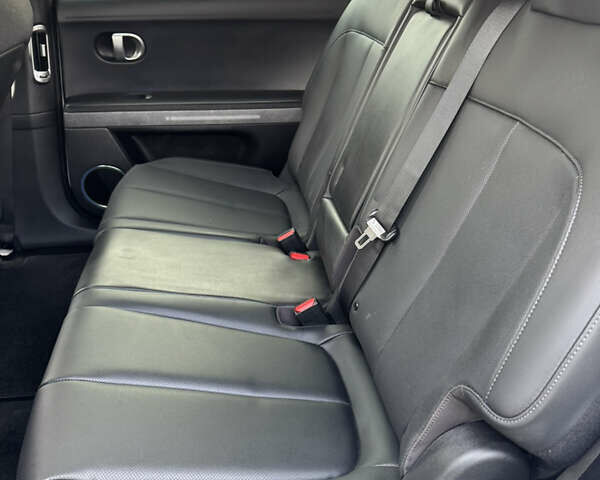 Белый Хендай Ioniq 5, объемом двигателя 0 л и пробегом 17 тыс. км за 24500 $, фото 9 на Automoto.ua