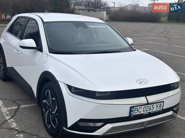 Белый Хендай Ioniq 5, объемом двигателя 0 л и пробегом 71 тыс. км за 23900 $, фото 15 на Automoto.ua